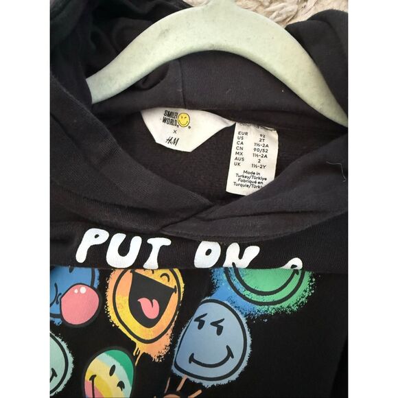 H&M x Smiley World 2T Black Graphic Hoodie Sweatshirt - Picture 3 of 3